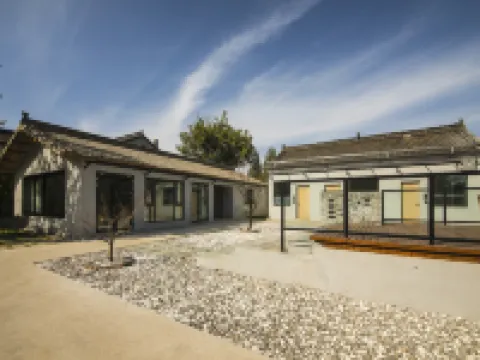 Poetic Cottages Hoteles en Anze