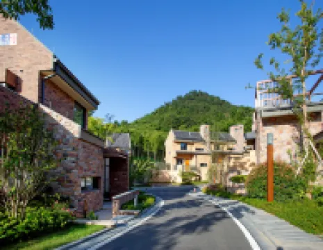 Maple Villas Resorts Hotels in 