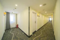 7 Days Premium Hotel (Changsha Yuelu Mountain Lake Store) - vue sur la montagne