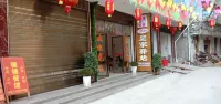 Funing Royal Posthouse Hotels in Suining