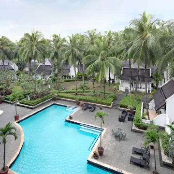 Aryaduta Lippo Village Hotels near Supermal Karawaci