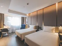 Atour Hotel Changning Xianxia Road, Shanghai Hotels near Changning