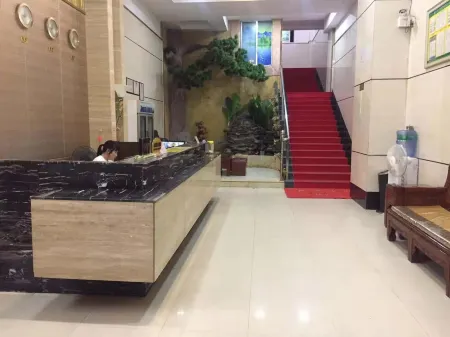 Sihui Warm Business Hotel (Dawang Plaza) Отели рядом с достопримечательностью «Sihui Square»
