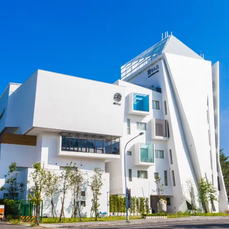 Sun Dialogue Hotel by Cosmos Creation Отели рядом с достопримечательностью «Chiayi Shrine»