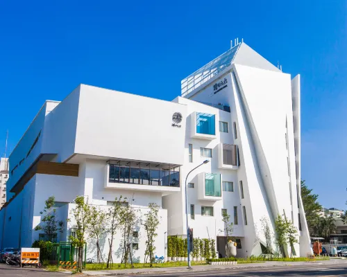 โรงแรมซัน ไดอะล็อค โรงแรมใกล้เขื่อนเหรินอี้ถาน