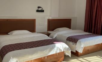Danxia Mountain Spring Summer Autumn Winter Homestay