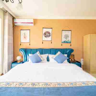 Yijiayi Holiday Hotel Rooms