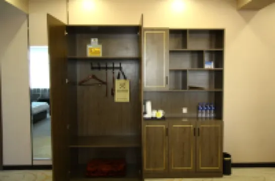 蘭州人民飯店（西關地鐵站張掖路步行街店）