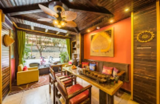 Little Chiang Mai Sky Mirror Store (Yangshuo West Street Longtoushan Wharf Store)