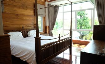 Amy's Chiangmai Villa with Swimming Pool