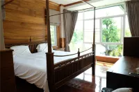 Amy's Chiangmai Villa with Swimming Pool Hotels in San Kamphaeng