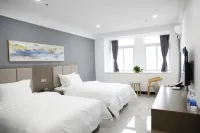 Cloud Light Language Hotel (Taihe Bus Station Branch)