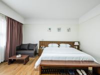 湛江滨海度假公寓 - 高级大床房