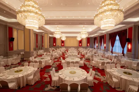 Xikou Hotel Отели рядом с достопримечательностью «Sanyintan (The Three Hidden Pools)»