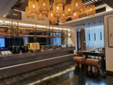 โรงแรมมาย (สถานีรถไฟใต้ดินถนนฉางซา สถานีรถไฟความเร็วสูงตอนใต้)