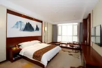 Huang He  Hotel