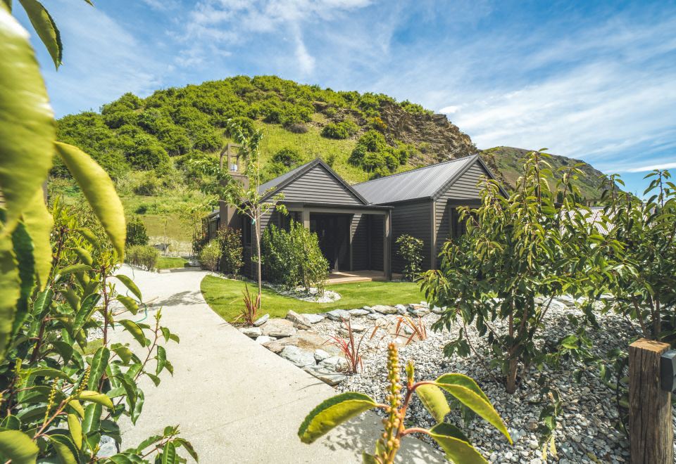 Valley Lodge and Spa Over view