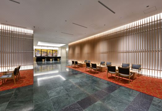 [오디시스 스위트 오사카 에어포트 호텔의 넓은 객실 사진]