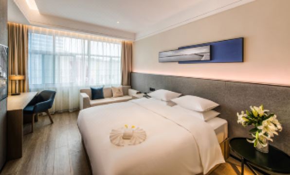 Suning Yayue Hotel (Zhangjiagang Pedestrian Street Manbatt Square)