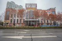 Green 19 Hotel (Nanyang Municipal Government) Hotels near Chinese Rose Garden