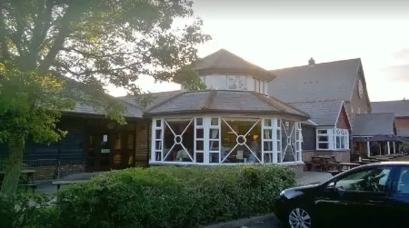 Premier Inn Newhaven hotel Отели в г. Сифорд