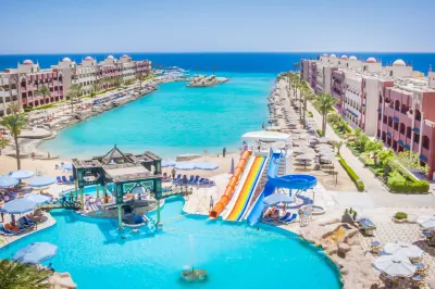 منتجع وسبا صني دايز إل بالاسيو Hotels near محطة بنزين موبيل - الغردقة