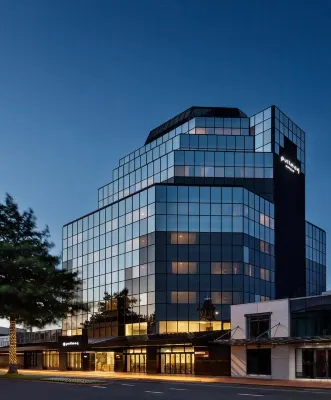 Pullman Rotorua Hotel dekat Rotorua Lakes Council