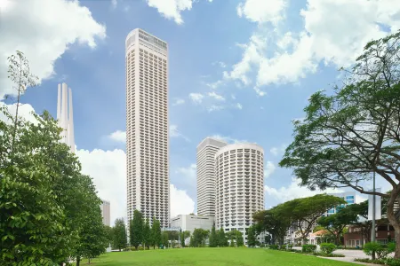Fairmont Singapore Отели рядом с достопримечательностью «Block 18 HDB Dover Crescent»