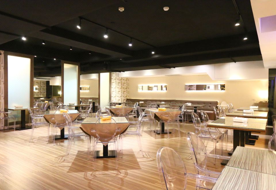 2. 리도 호텔 타이..