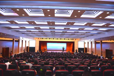 建國鉑萃飯店（北京中關村軟件園國際會議中心店） 中共海淀區委黨校附近的飯店