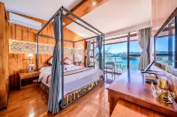 瀘沽湖蘭亭花苑·泊光觀瀾民宿