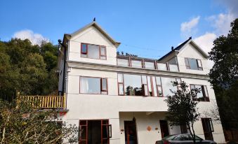 Jiandemi Juzhu B&B (Daciyan Scenic Area Branch)