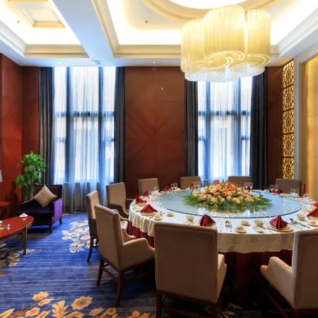 Ruige Hot Spring Hotel