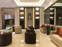 Lihu Hotel - parking