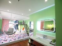 哈尔滨DC精品主题公寓 - 欢乐谷-滑梯海洋球家庭房