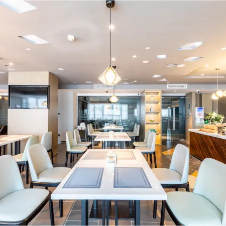 Atour Hotel Weifang  Qingnian Road Taihua Town
