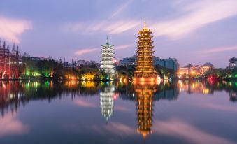 Venus Royal Hotel (Guilin Two Rivers and Four Lakes Elephant Trunk Mountain Branch)