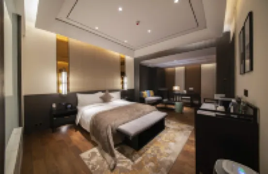 National Treasure Pury Hotel