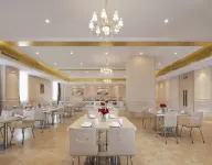 Vienna Hotel(Taihe Baitai Xingma international store) - parking