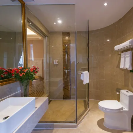 Vienna Hotel (Guilin Railway Station Liangjiang Sihu)