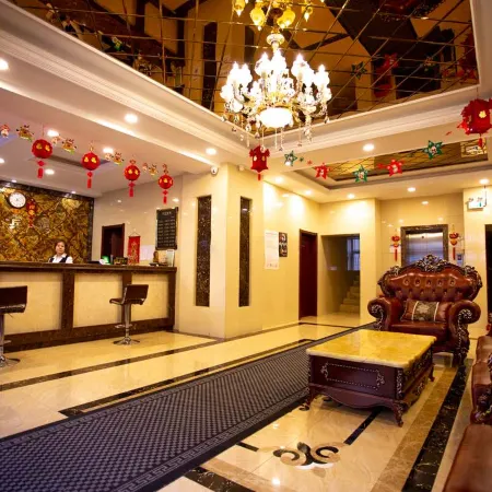 Fujin Huayuan Hotel