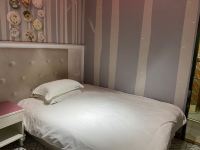 上海朵蓝概念酒店 - 时尚大床房