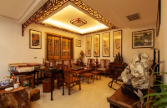 Jingxian Xiandeyue Inn (Taohuatan Scenic Spot) - إقامة ريفية