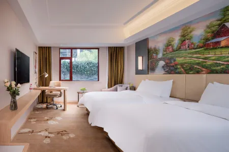 Vienna Hotel (Lijiang Old Town)