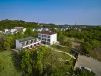 Liyang Nashan Nashui Homestay (Tianmu Lake Yushui Hot Spring) - Mountain view