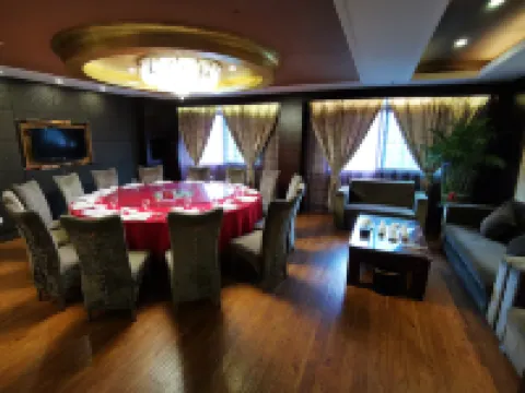 New Oriental Hotel