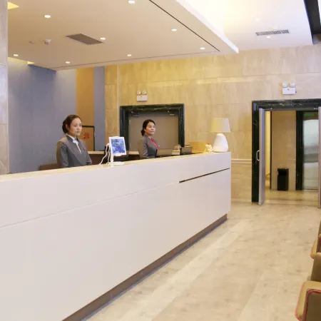 Homeinn · neo (Linxia Central Square)