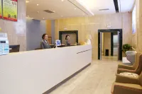 Homeinn · neo (Linxia Central Square)