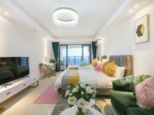 Aijia Seaview Apartment