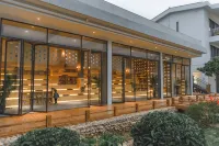 Itree Courtyard Resort - Airport Shuttle
